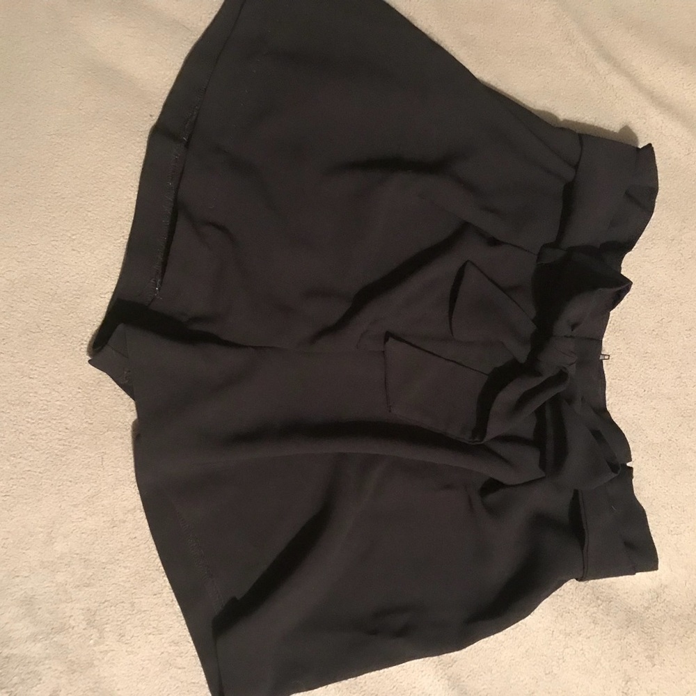 High waisted black bow shorts